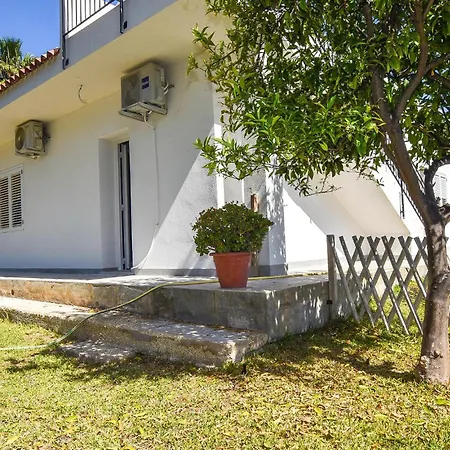 4 Bedroom Pet Friendly In Siracusa * Syracuse