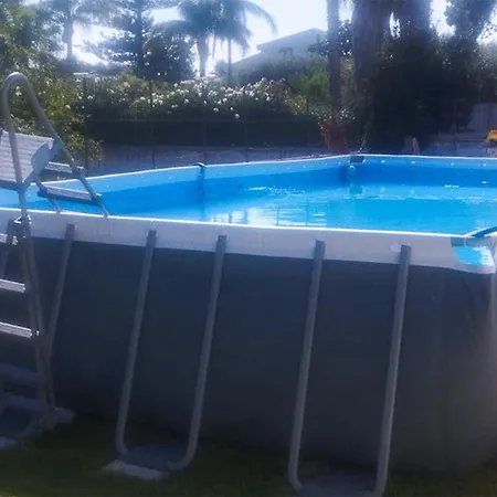 4 Bedroom Pet Friendly In Siracusa