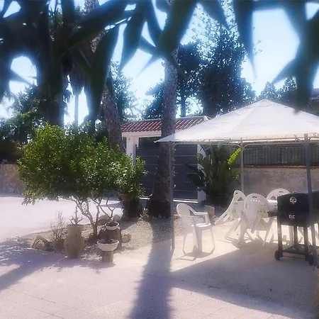 4 Bedroom Pet Friendly In Siracusa Syrakus
